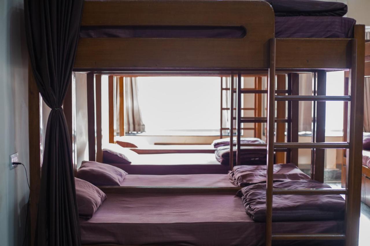 Pearl Courtyard Dormitory Varanasi Exterior foto