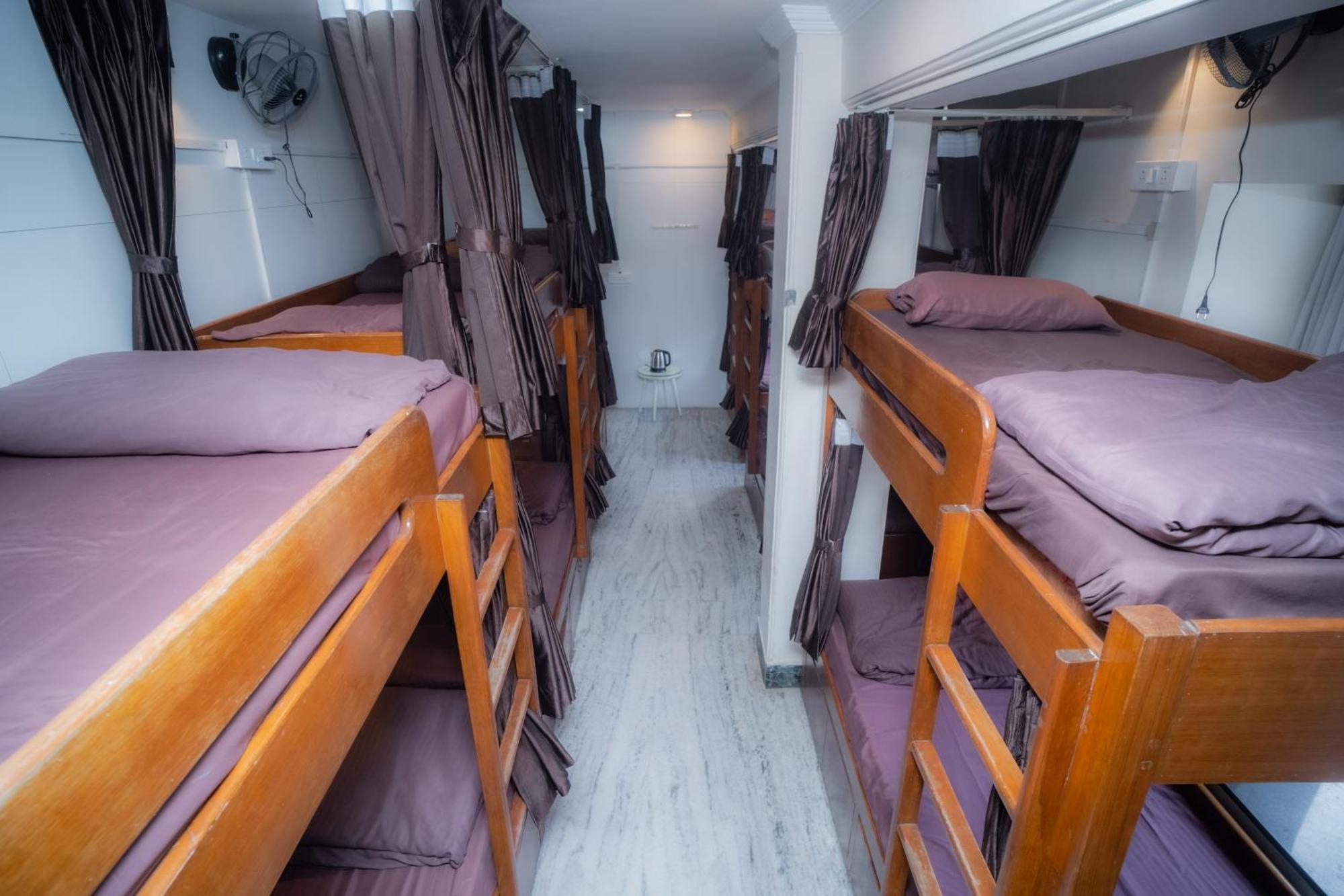 Pearl Courtyard Dormitory Varanasi Exterior foto