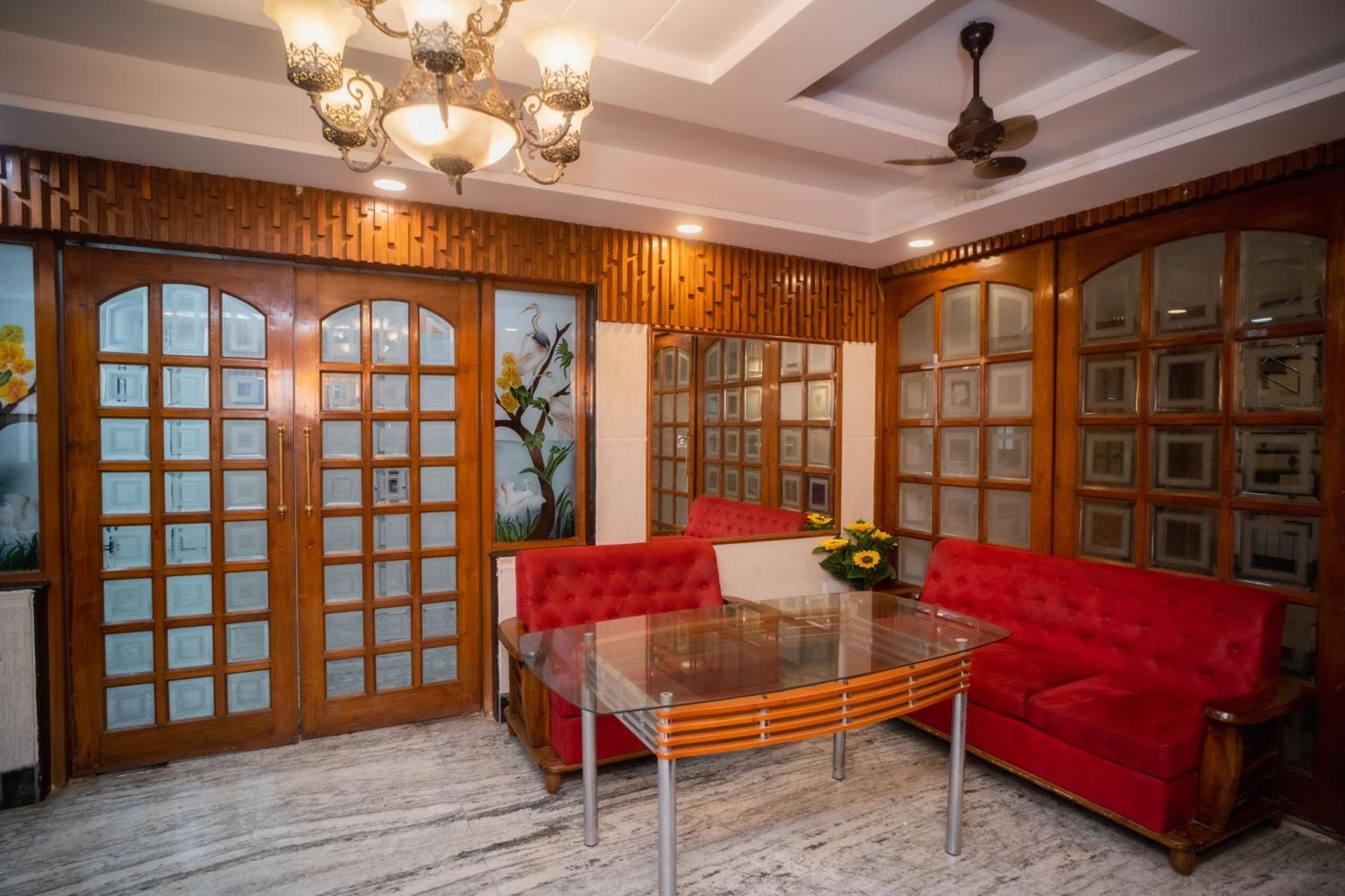 Pearl Courtyard Dormitory Varanasi Exterior foto